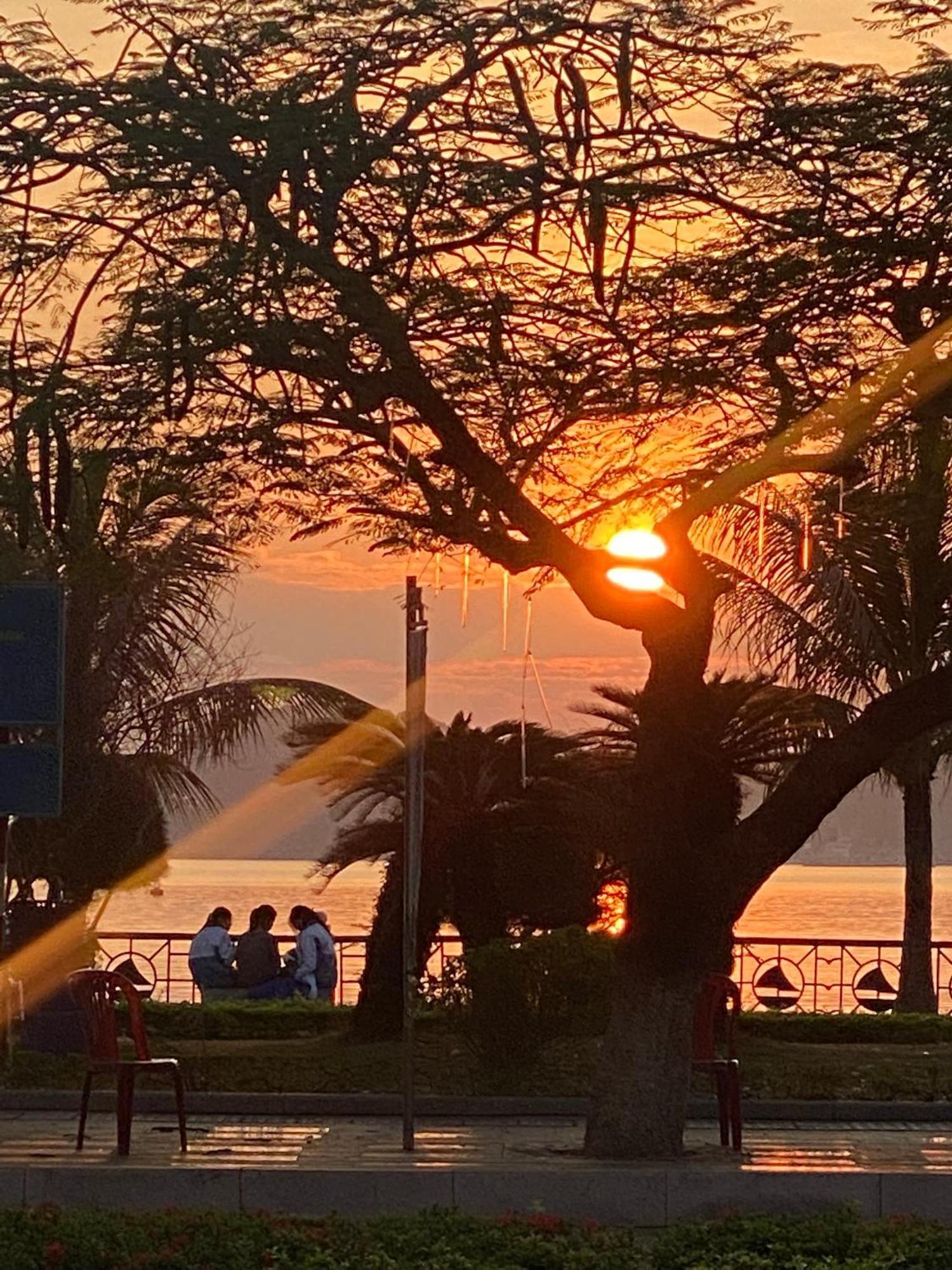 Dolphin Hotel Chan Chau 外观 照片
